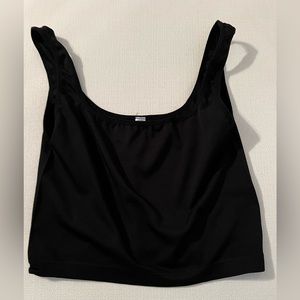Black crop tank